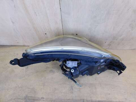 фара левая Toyota Ist NCP110 52-175