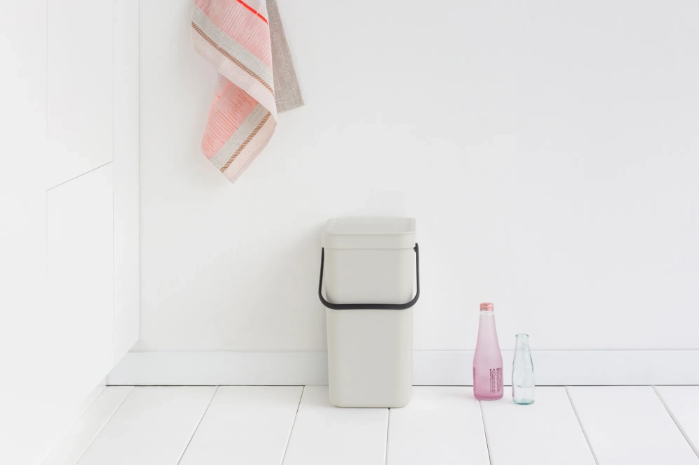 Brabantia Контейнер для мусора Sort & Go 12л Светло-серый 213281