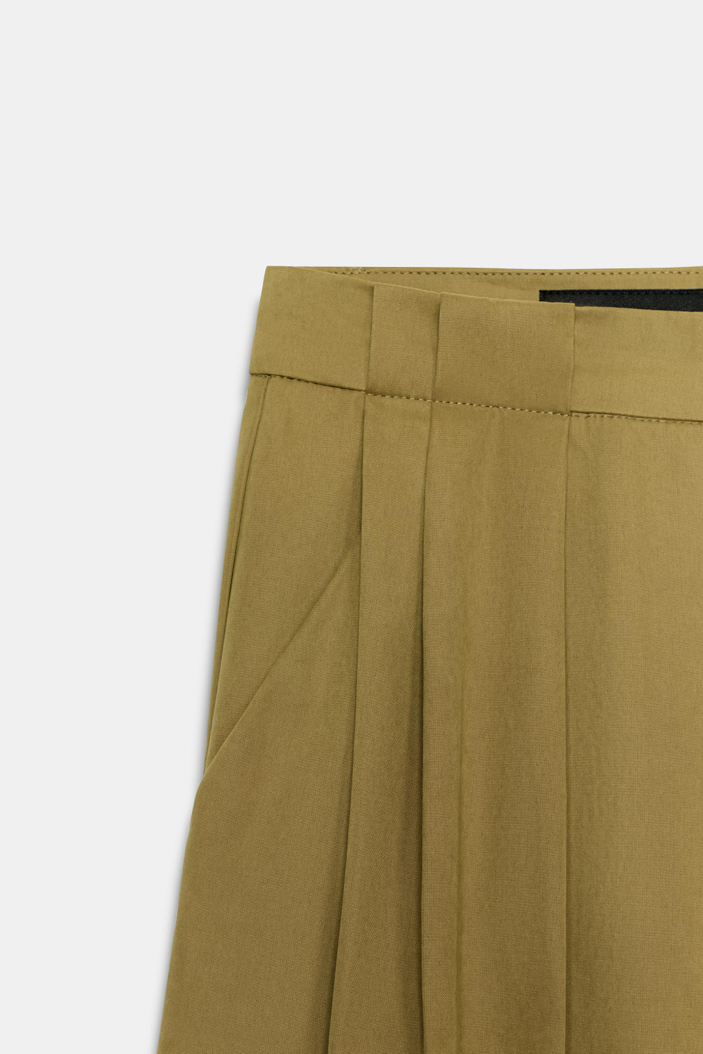 ШИРОКИЕ БРЮКИ С ЗАЩИПАМИ — ZARA