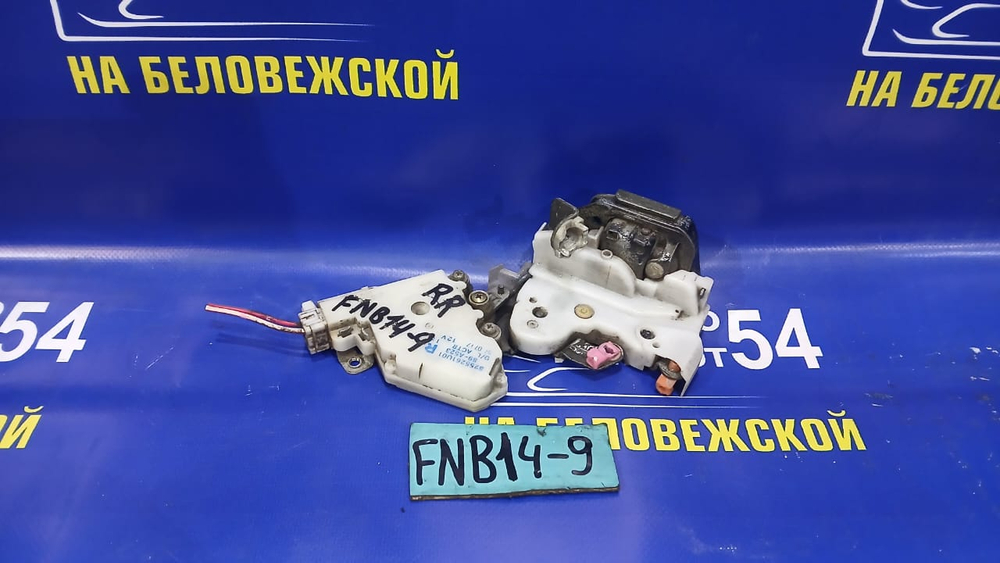 Замок двери задней правой NISSAN SUNNY 1997