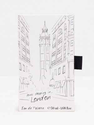Zara Loves Shopping In London