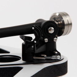 REGA PLANAR 8 (APHETA-3) MATT WHITE ПРОИГРЫВАТЕЛЬ ВИНИЛОВЫХ ПЛАСТИНОК