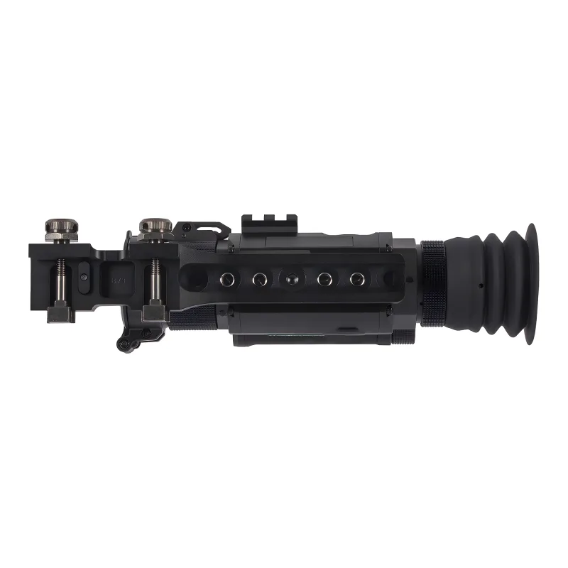 Тепловизионный прицел ATAK ET23-45 PRO - вид снизу, кронштейн крепления