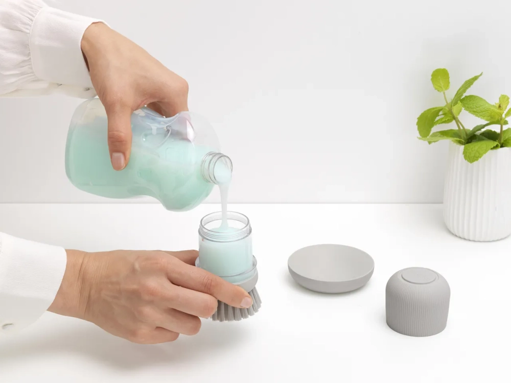 Brabantia Щетка с дозатором для жидкости EAN 8710755302824
