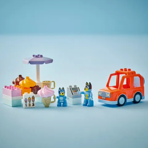 Конструктор LEGO Bluey 10458 Поездка за мороженым с Блуи