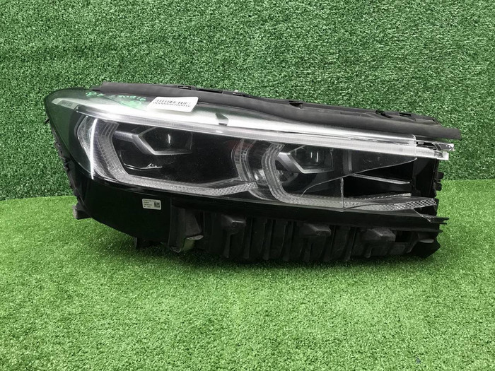 Фара правая BMW 7er G11 G12 (2019-2022) LED
