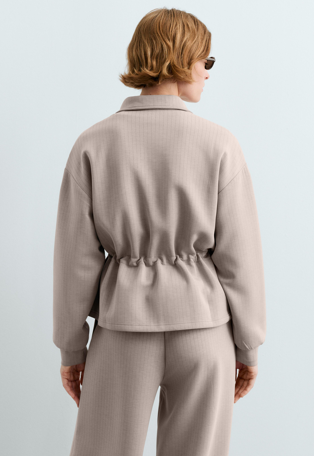 Oysho Короткая куртка из ткани с модалом в тонкую полоску, коричневый меланж