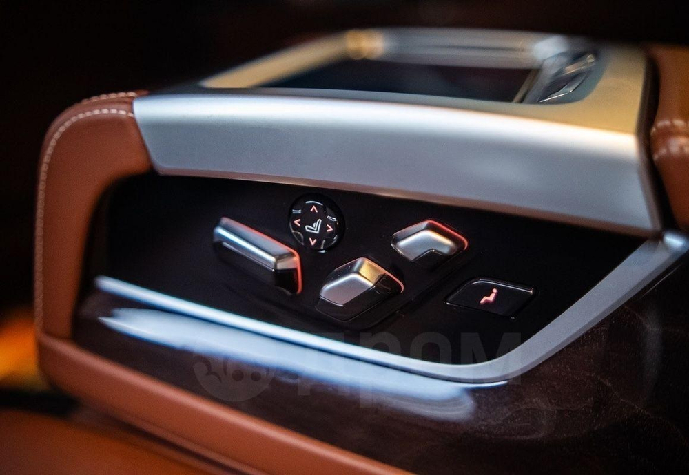 BMW 7-Series, 2019