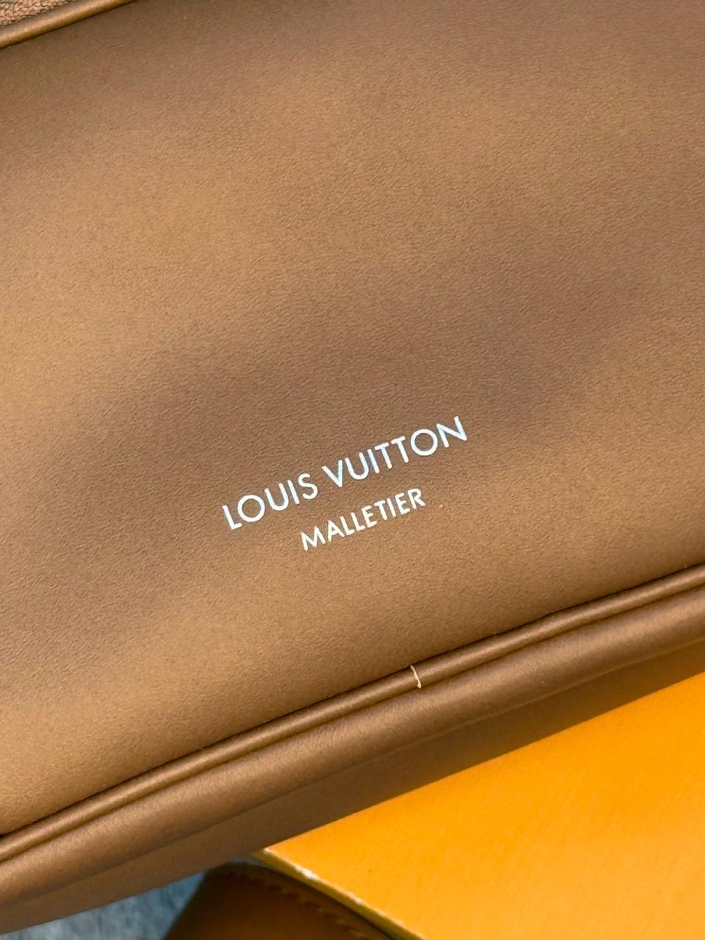 Сумка через плечо Louis Vuitton Nil
