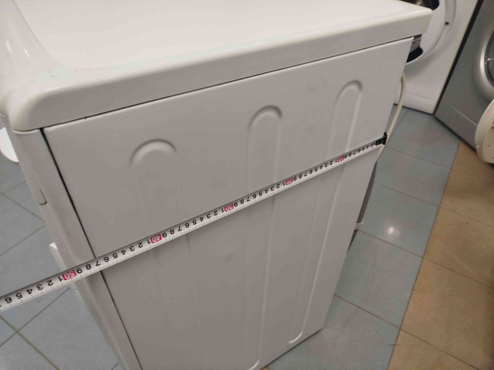 Стиральная машина Indesit WISN82 5 кг б/у