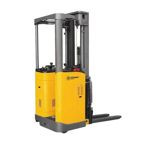 Штабелер электрический самоходный с кабиной CDD15C (1500 кг; 4,5 м; 24 В / 400 Ач) SMARTLIFT