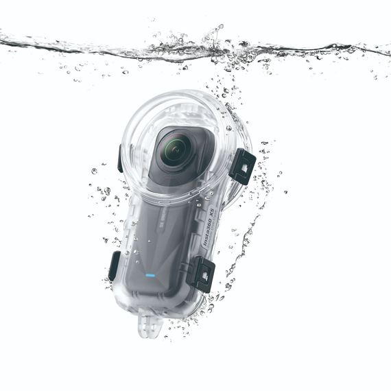 Подводный бокс Insta360 X5 Invisible Dive Case