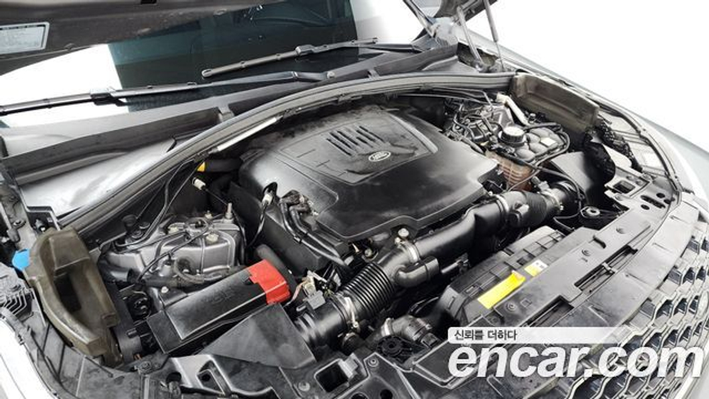 Land Rover Range Rover Velar 3.0 P380 R-Dynamic SE — 2018
