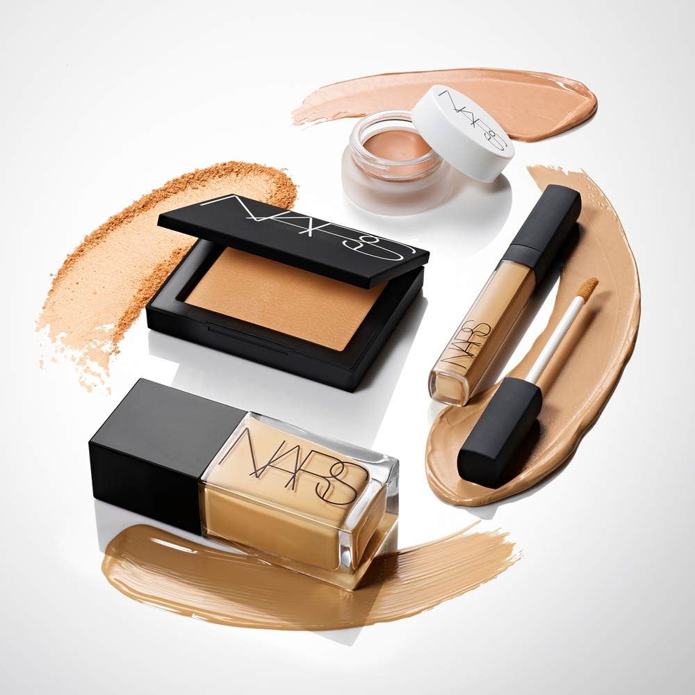 NARS Light Reflecting Foundation - Тональная основа для естественного сияния оттенок SIBERIA, 30 ml