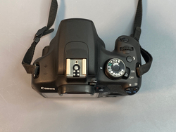 Canon 1200D kit 18-55mm 3.5-5.6 III 10.000 кадров