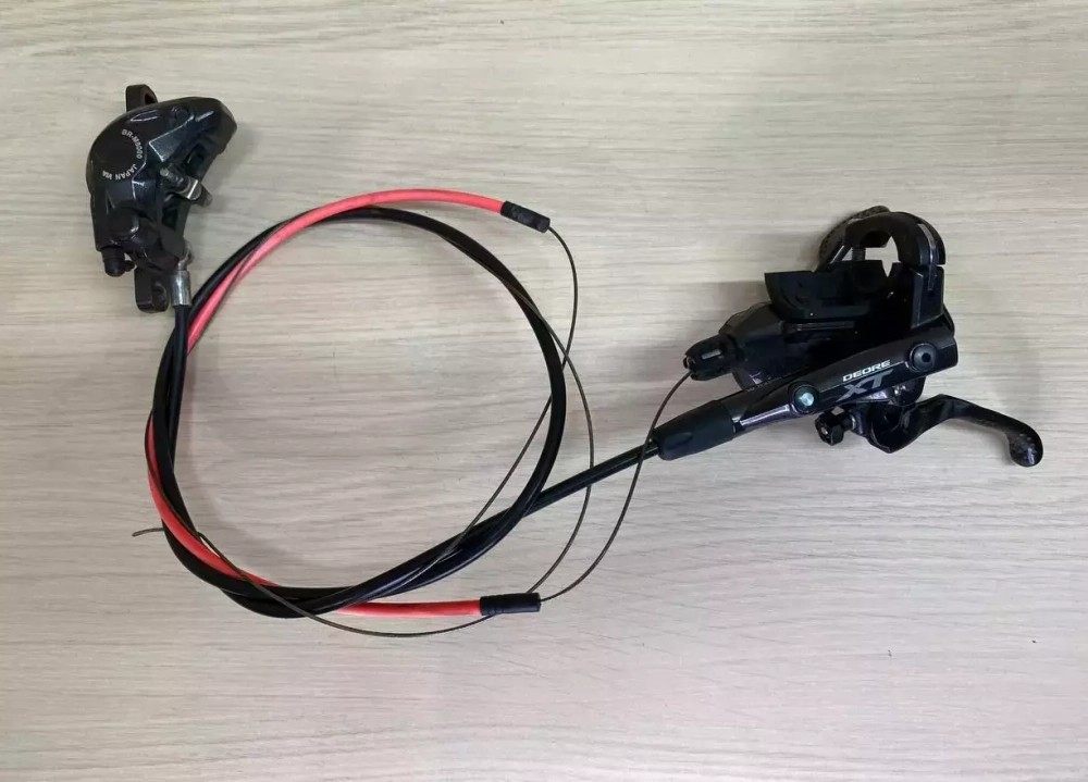 Тормоз для велосипеда Shimano Deore XT BR-M8000 (передний)