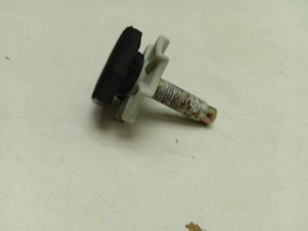 WD-10170SD кт175 Ножка для стиральной машины LG WD-10170SD б/у
