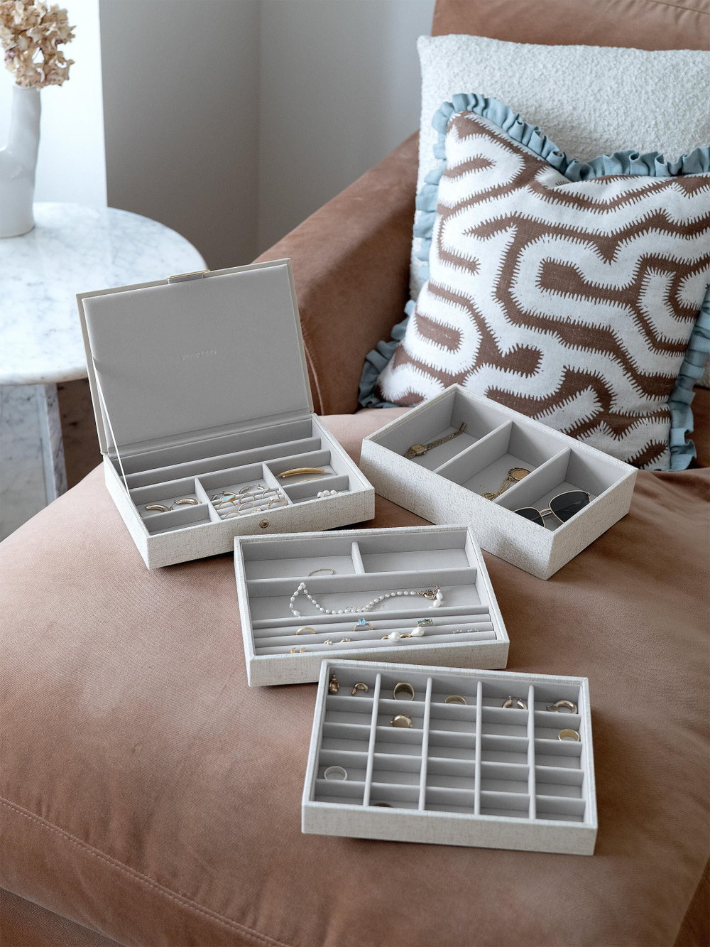 Органайзер для украшений и часов Stackers Classic Jewellery Box, 4 секции - Burgundy (Burgundy / бордовый / Burgundy / 600 / 700 / Органайзер-косметичка с крышкой)
