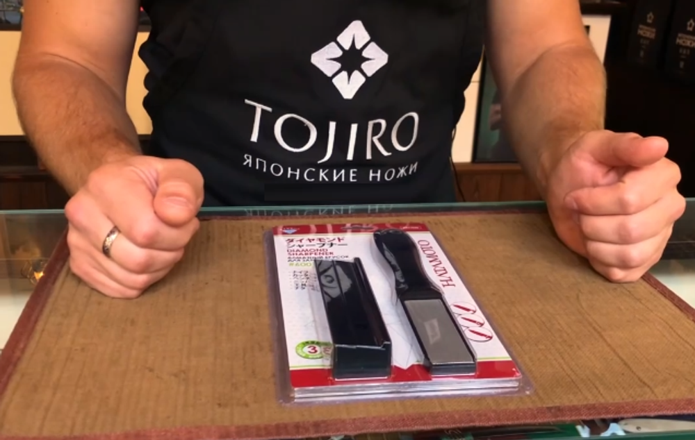 Точилка для ножей TOJIRO Hatamoto, серия Home, складная, алмазная заточка, с держателем угла заточки, 600 / 1000 HS1102D