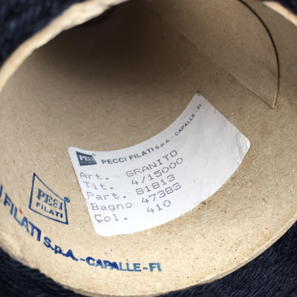 GRANITO - PECCI FILATI; 100% меринос; 375м/100гр; col.410 темно-синий. S701 S300L MP