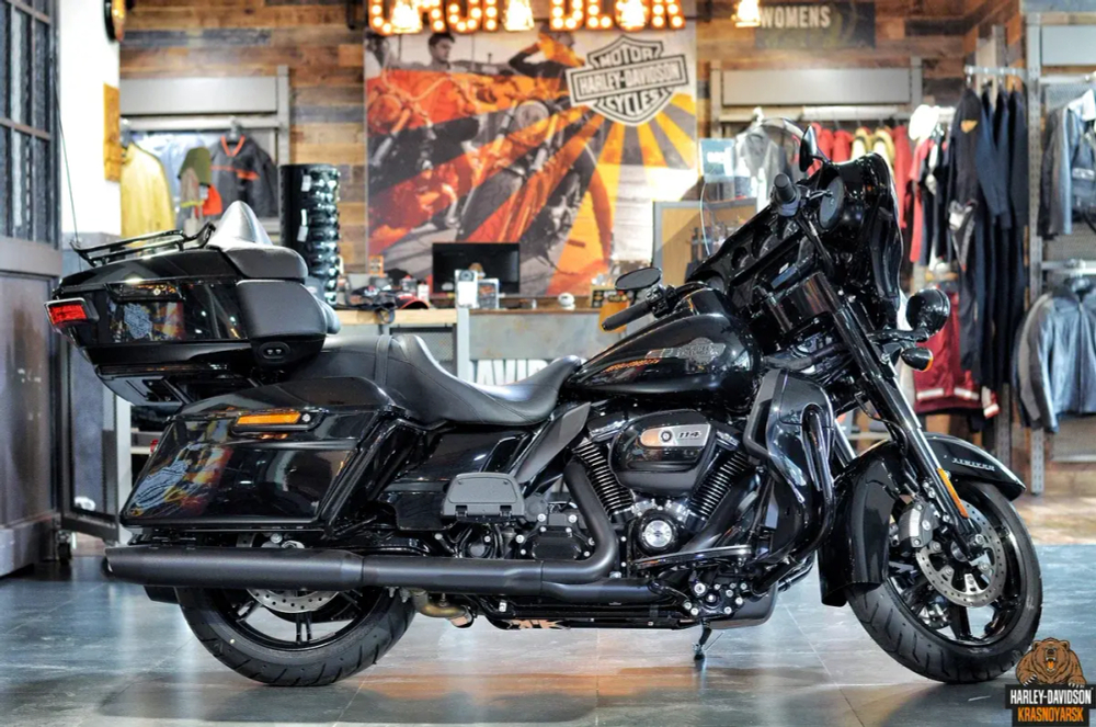 Ultra Limited, Harley-Davidson (FLHTK), 2023 Black Option