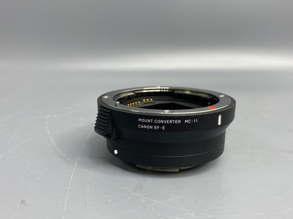Sigma Mount Converter MC-11 EF-E