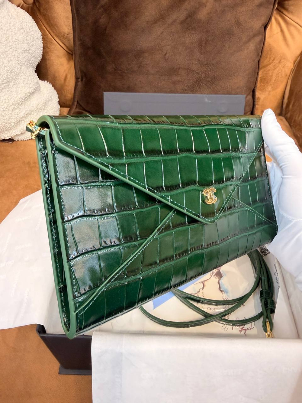 Сумка Chanel Clutch with leather strap