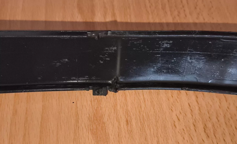 Молдинг переднего бампера правый bmw 5 e39 - 51118159352