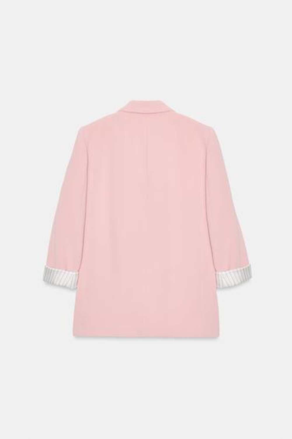Блейзер с изогнутыми рукавами и узорчатыми манжетами - ZARA