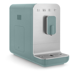 Кофемашина автоматическая Smeg изумрудный зеленый матовый