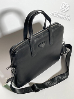Портфель Prada