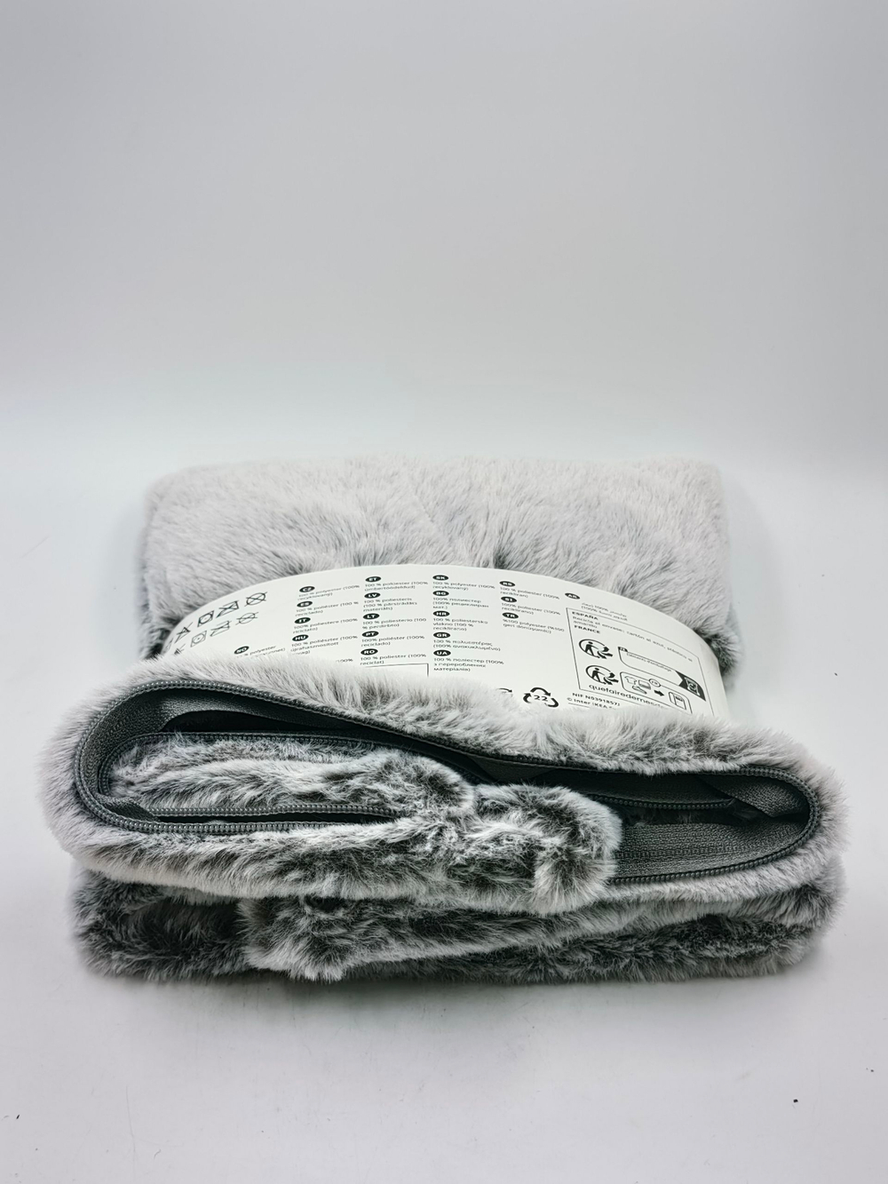 Наволочка на подушку IKEA ULLGRIMMIA серый 48х48 см