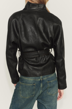 КУРТКА ИЗ ИСКУССТВЕННОЙ КОЖИ С ПОЯСОМ — ZW COLLECTION — ZARA