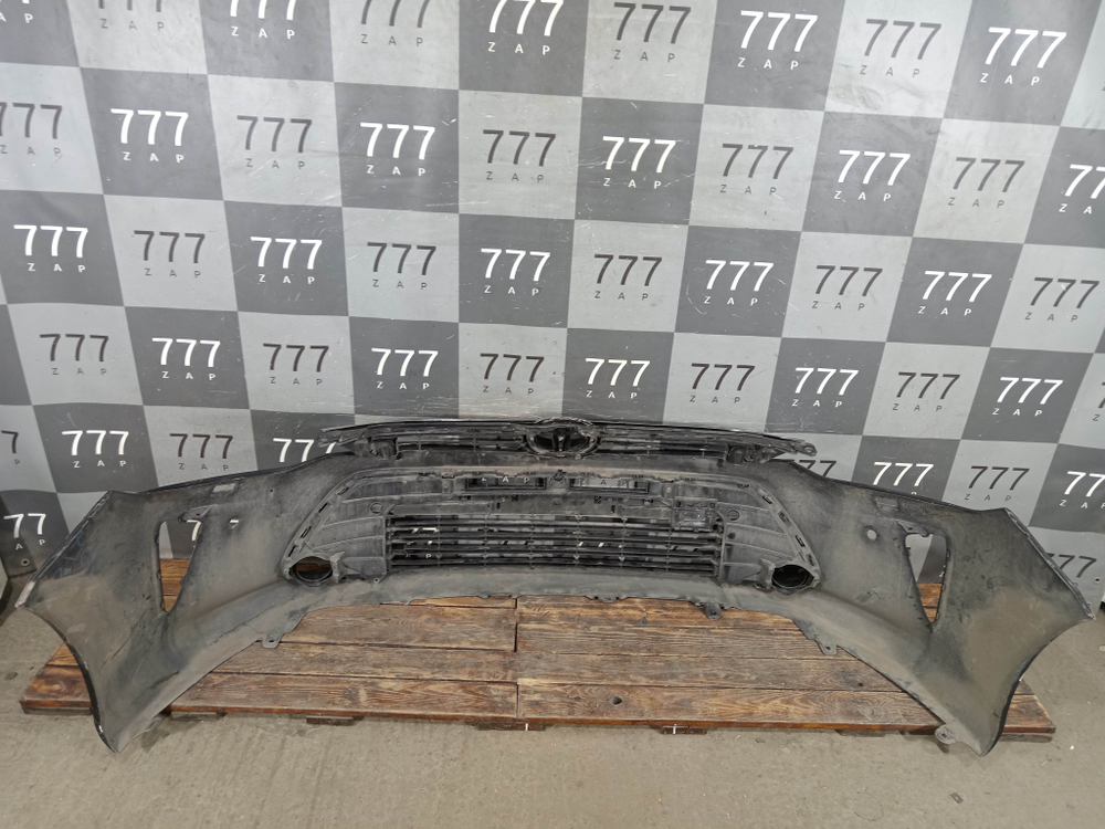 Бампер передний Toyota Camry (XV50) 14-17 Б/У Оригинал 521190X911