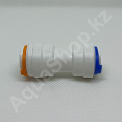 Фитинг QT-18L муфта 3/8"(f) x 1/2"(f)