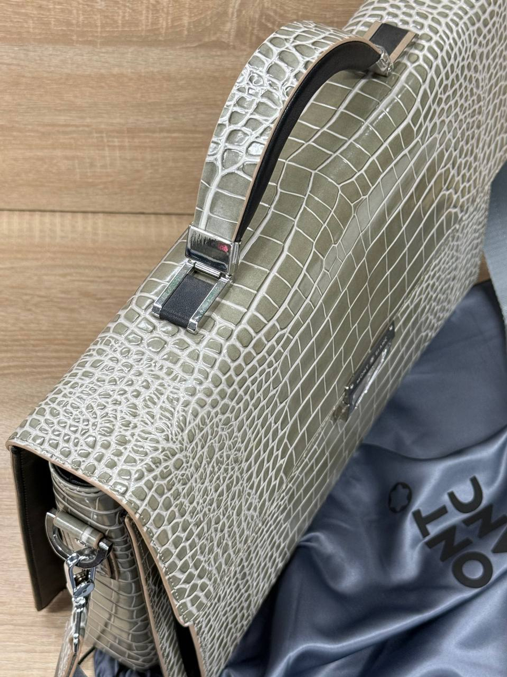 Портфель Montblanc