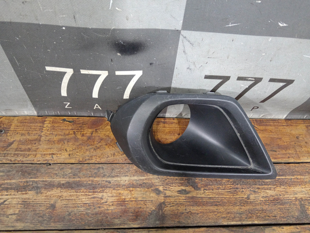 Накладка ПТФ передняя левая Subaru Forester 4 (SJ) 12-15 Б/У Оригинал 577316G030