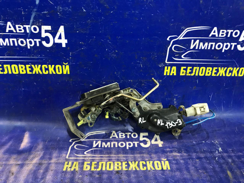 Замок двери задней левой TOYOTA HILUX SURF 1992