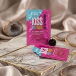 Гель с ароматом ежевики и согревающим эффектом INTT Kiss and taste! 2 мл (саше)