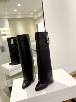 Сапоги Givenchy