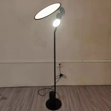 Floor design lamp Cut by AXOLIGHT