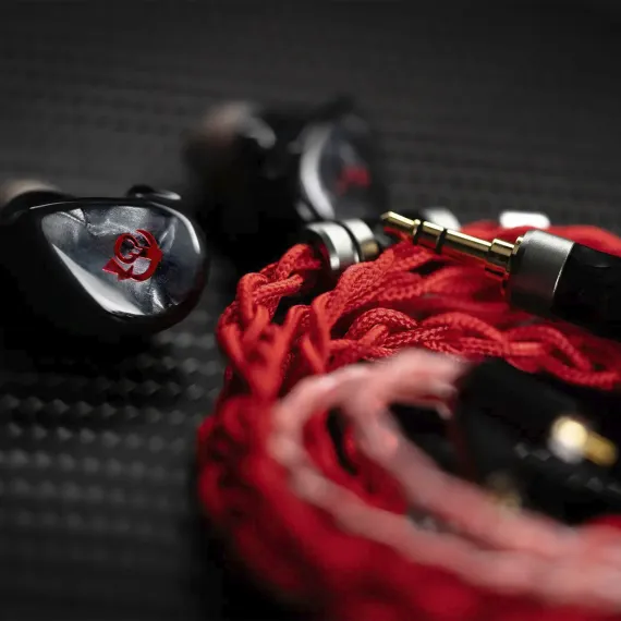 FATfreq x HBB Deuce 4.4mm Black