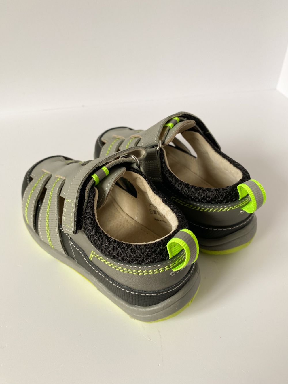 Новые сандалии See Kai Run, 24