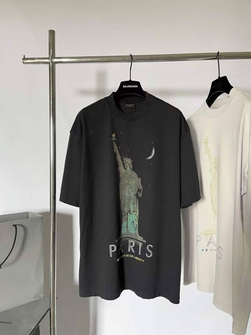 Футболка Balenciaga