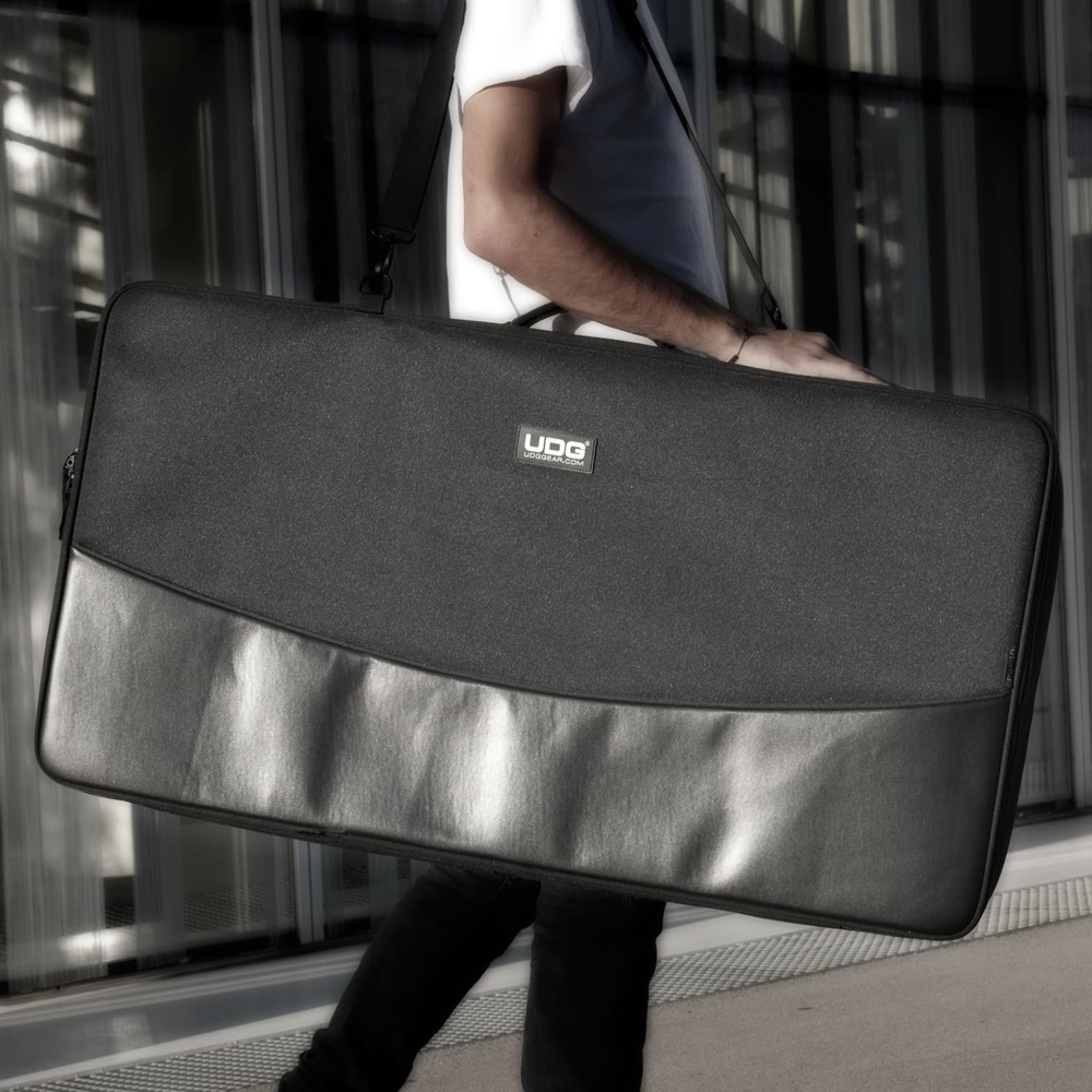 Сумка UDG Urbanite MIDI Controller Sleeve Extra Large Black