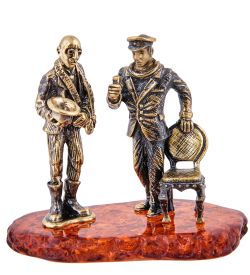 Народные промыслы AM-3666 Фигурка «Киса Воробьянинов и Остап Бендер» (латунь, янтарь)
