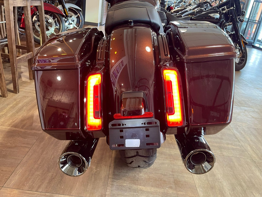 Harley-Davidson CVO Street Glide, 2024 COPPERHEAD