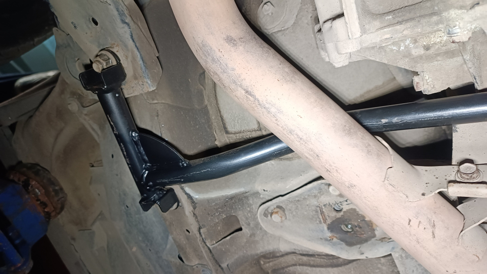 Распорка передняя нижняя Subaru Outback 5 (BS), Subaru Legacy 6 (BN, BS) (ПОД ЗАКАЗ)