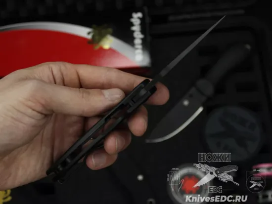 Нож складной Spyderco Lightweight Para 3 223PBBK c клинком из стали CTS-BD1, рукоять FRN