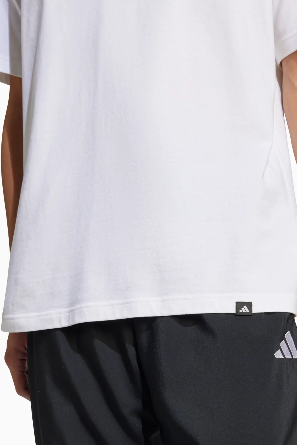 Футболка adidas Lounge Slide Graphic - белый